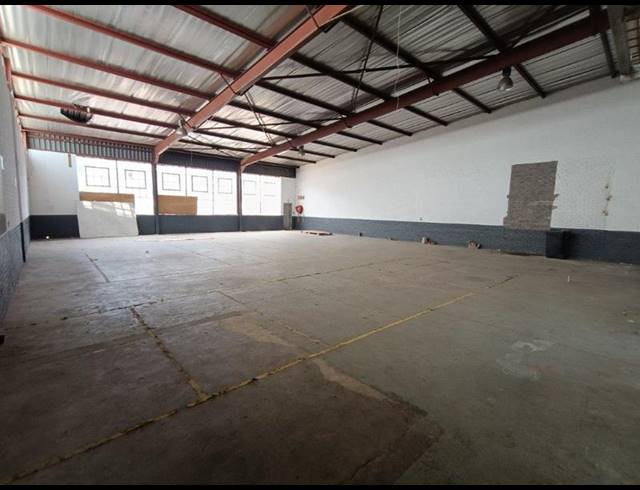 INDUSTRIAL PROPERTY TO RENT IN HALFWAY HOUSE